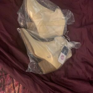Universal Thread Cream Ankle Boots